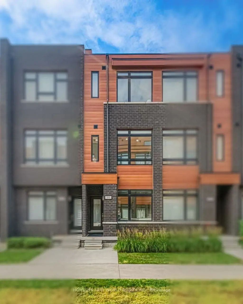 370d Red Maple Road 99, Richmond Hill