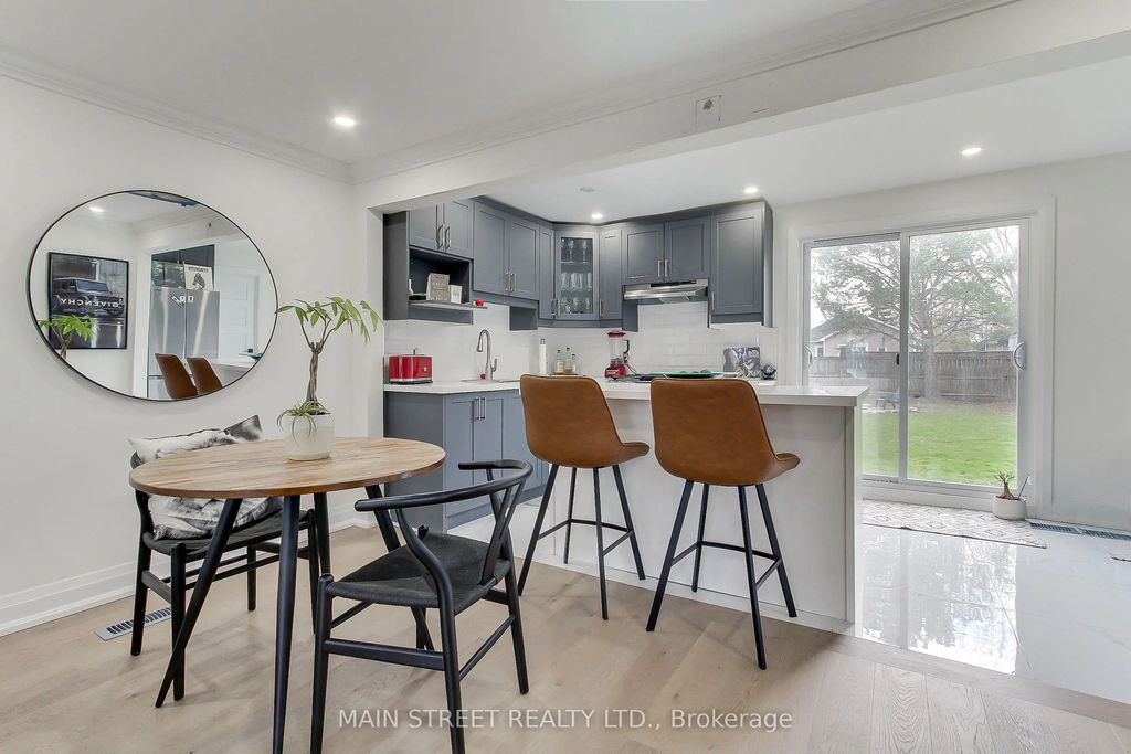 127 Woodfield Drive N, Georgina