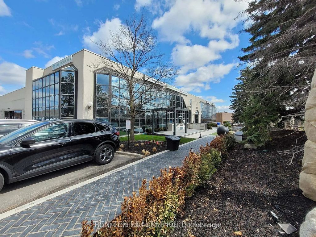 50 West Wilmot Street 3, Richmond Hill