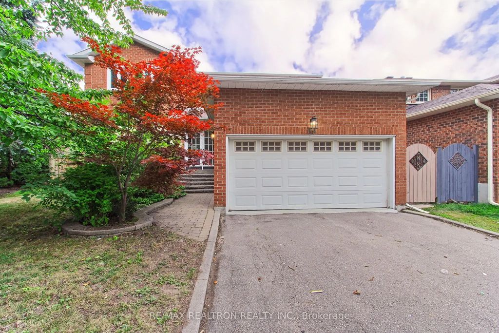 19 Crystal Drive N, Richmond Hill
