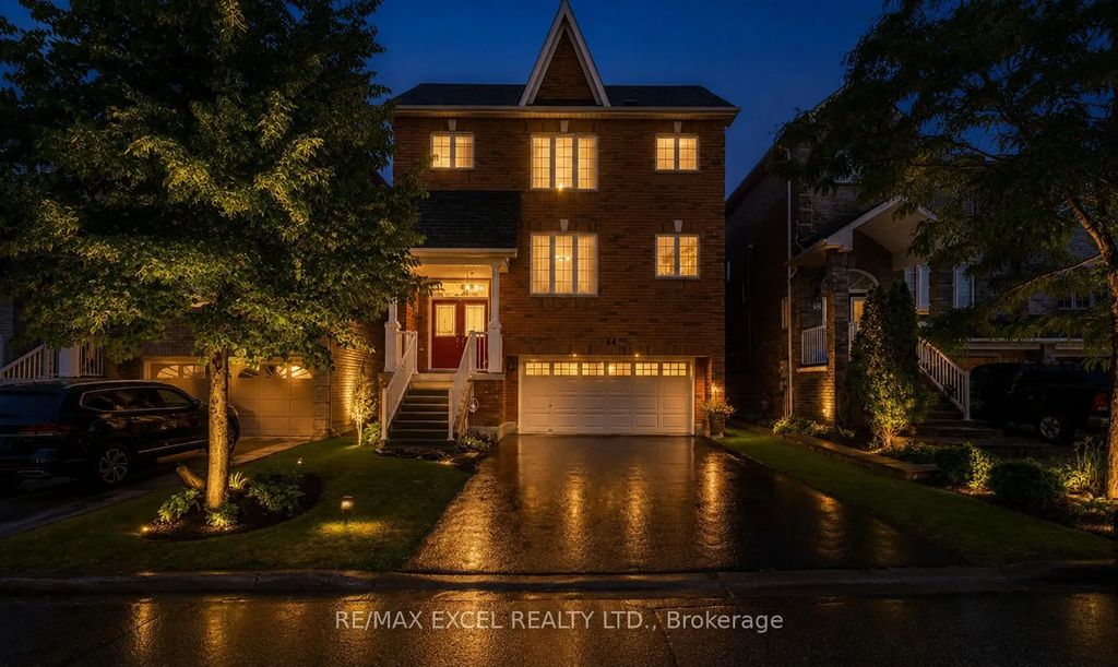 44 Matthew Boyd Crescent, Newmarket