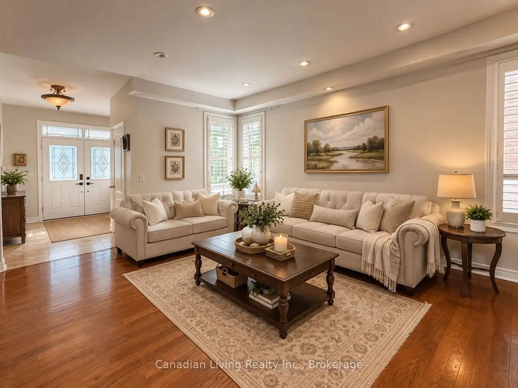 136 Regatta Avenue, Richmond Hill
