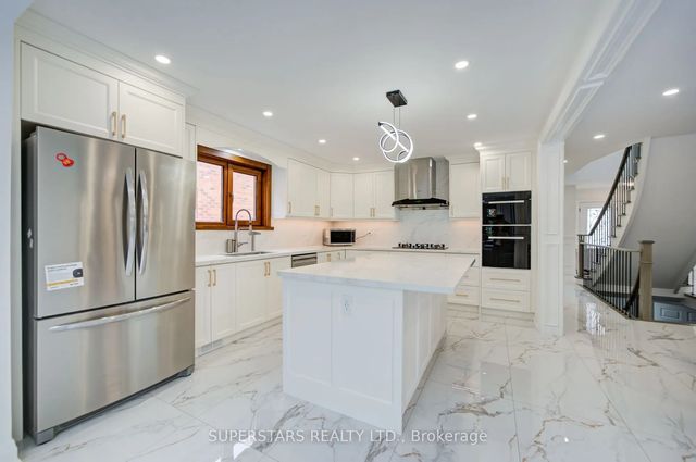 34 Loweswater Avenue, Markham