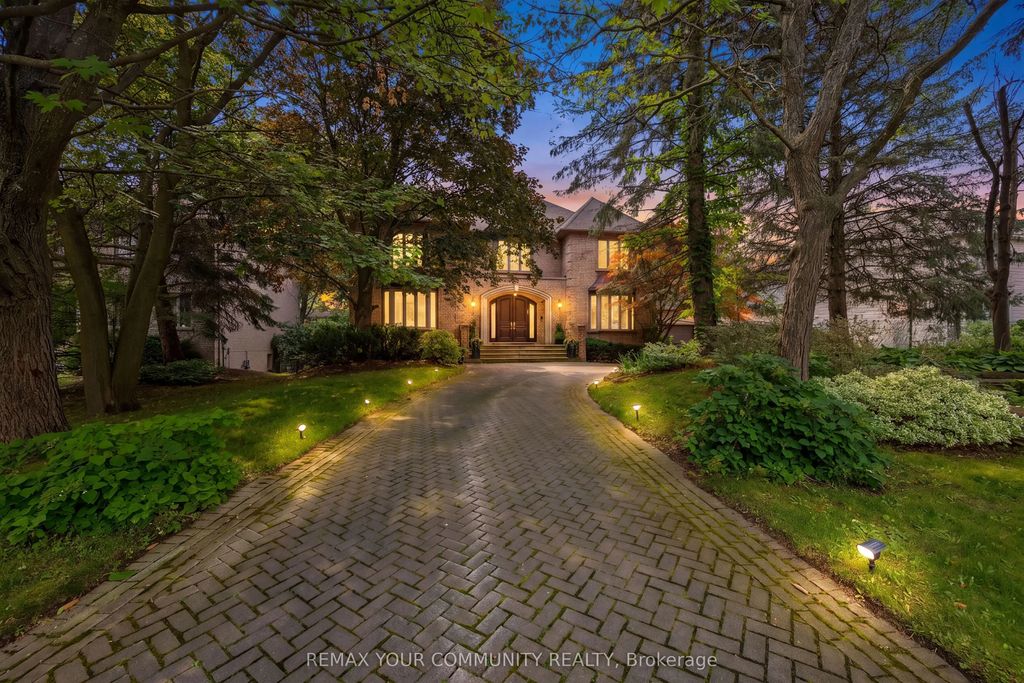 75 Arnold Avenue, Vaughan