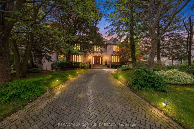 75 Arnold Avenue, Vaughan