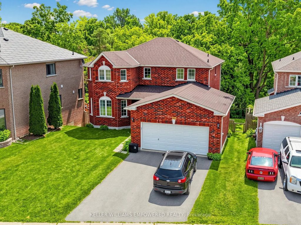 135 Buchanan Drive, New Tecumseth