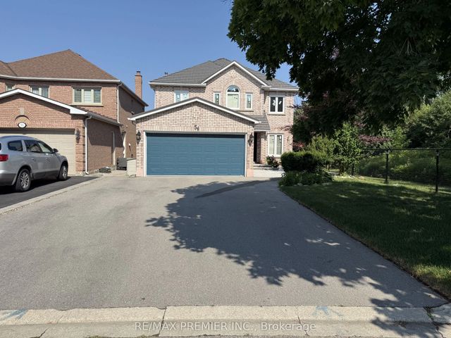 54 Castlepoint Drive Lower, Vaughan