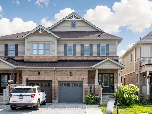 17 Hoard Avenue S, New Tecumseth