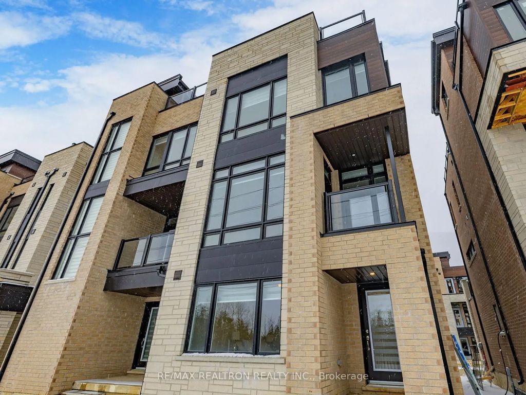45 Credit Lane Rm 4, Richmond Hill