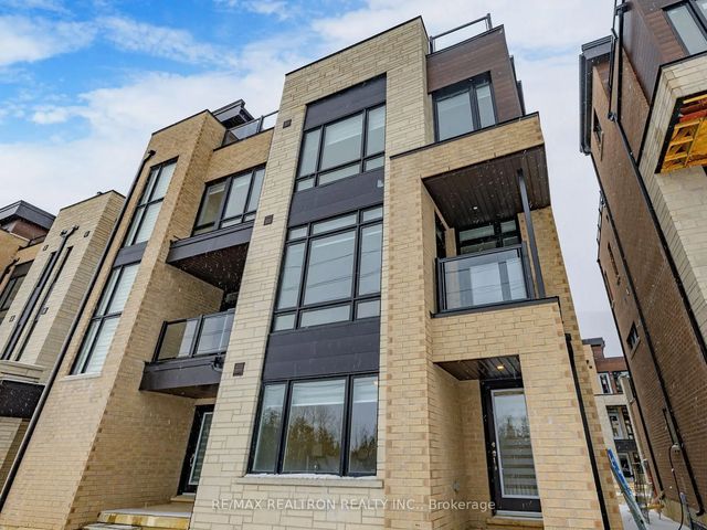 45 Credit Lane Rm 4, Richmond Hill