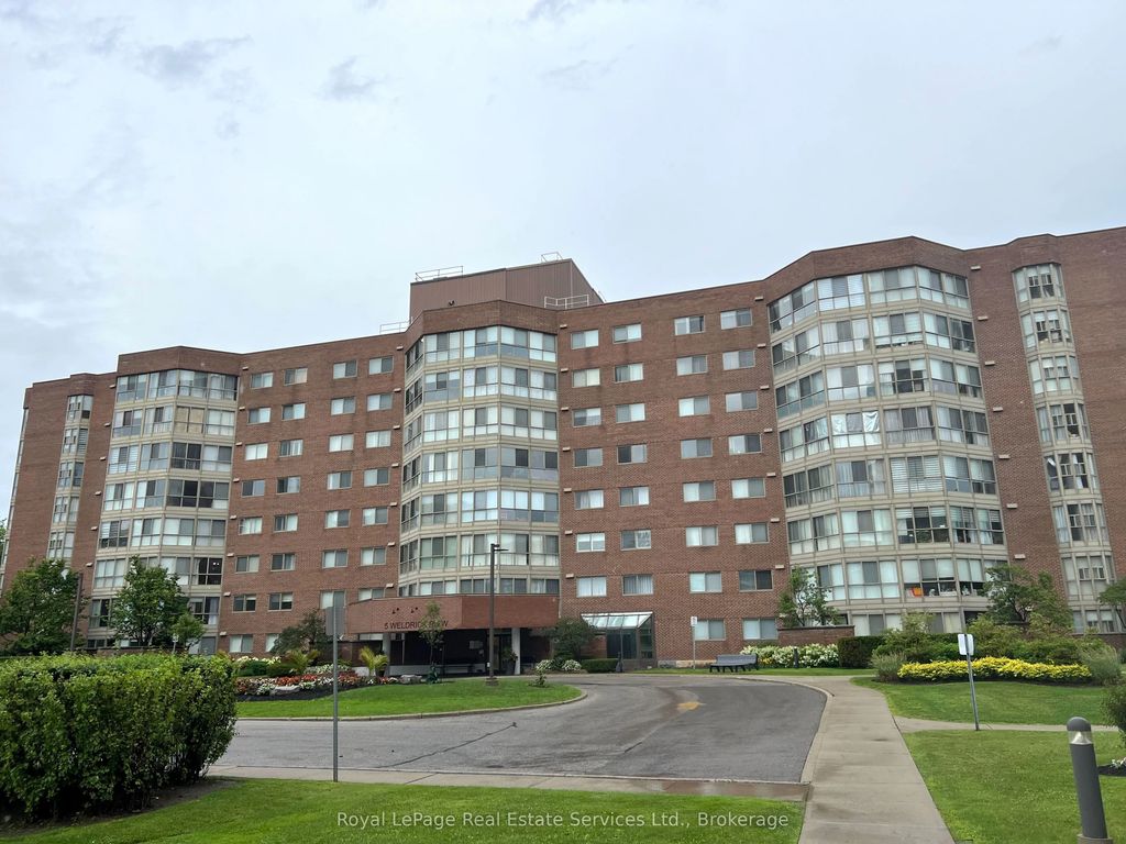 5 Weldrick Road W 611, Richmond Hill