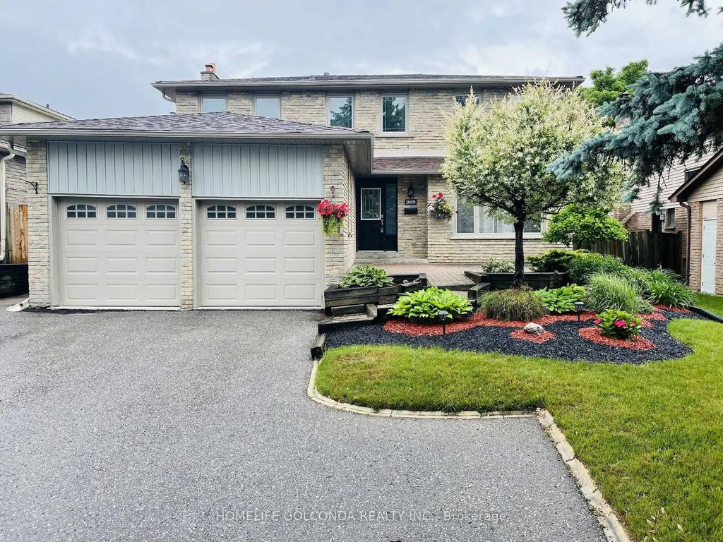 909 Ferndale Crescent Upper Level, Newmarket
