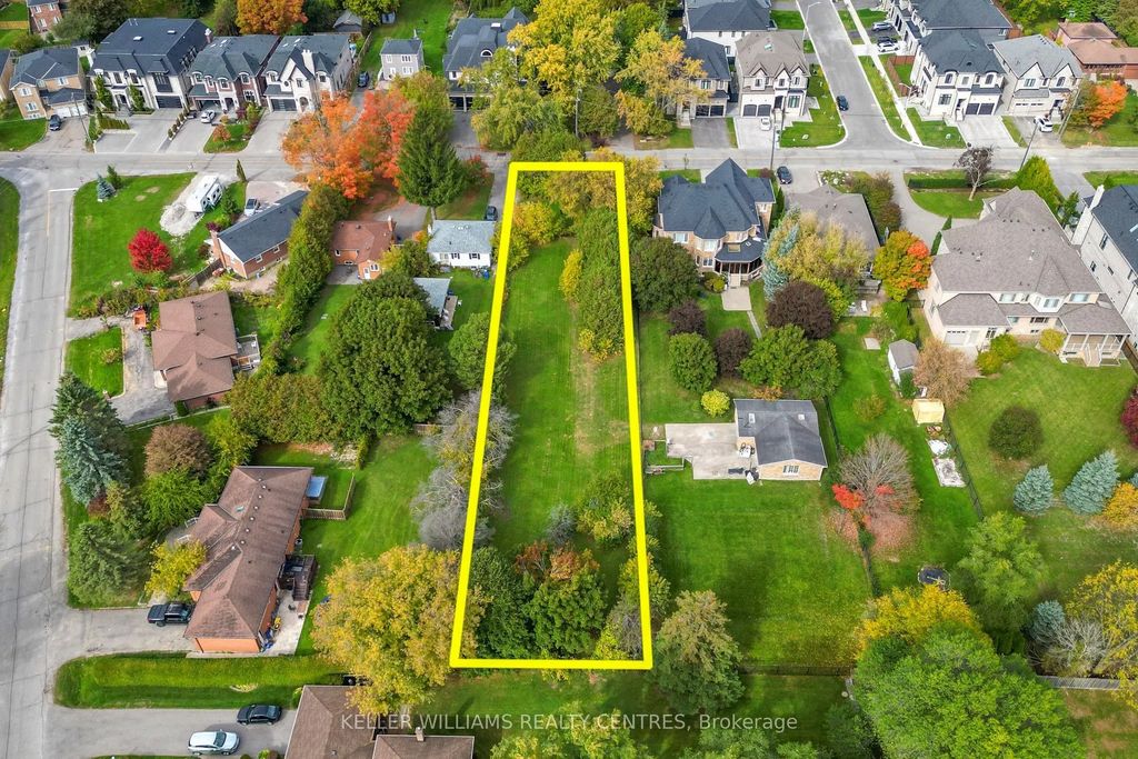 39 Maple Grove Avenue, Richmond Hill