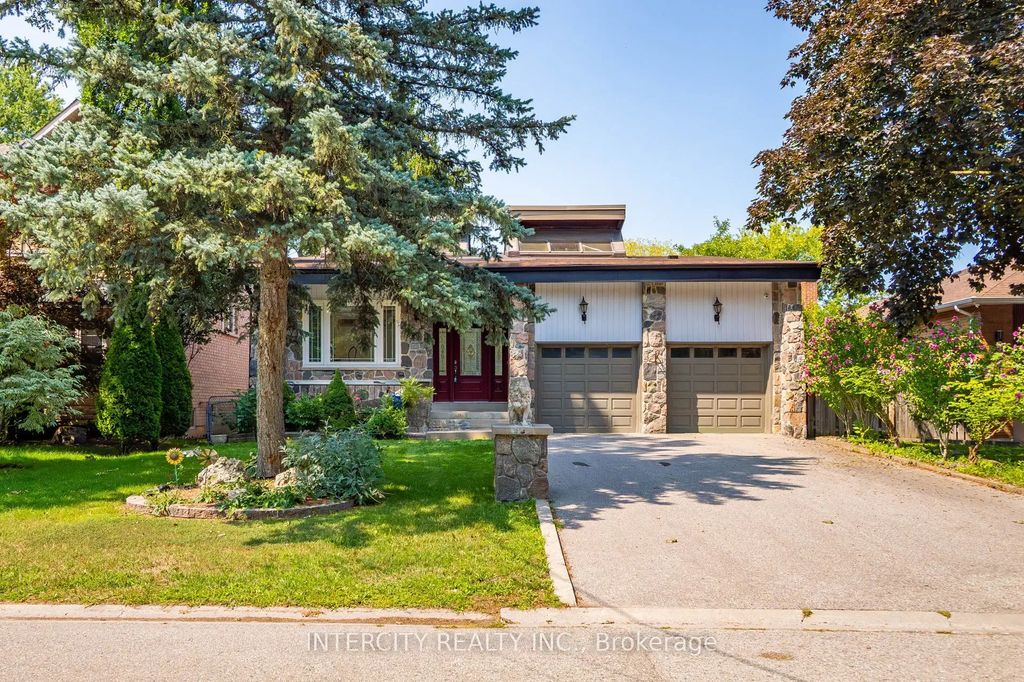 10 East Drive E, Markham