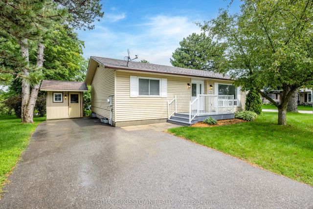 92 Tecumseth Pines Drive, New Tecumseth