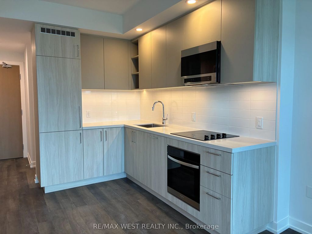 21 Meadowdale Road 1004, Vaughan