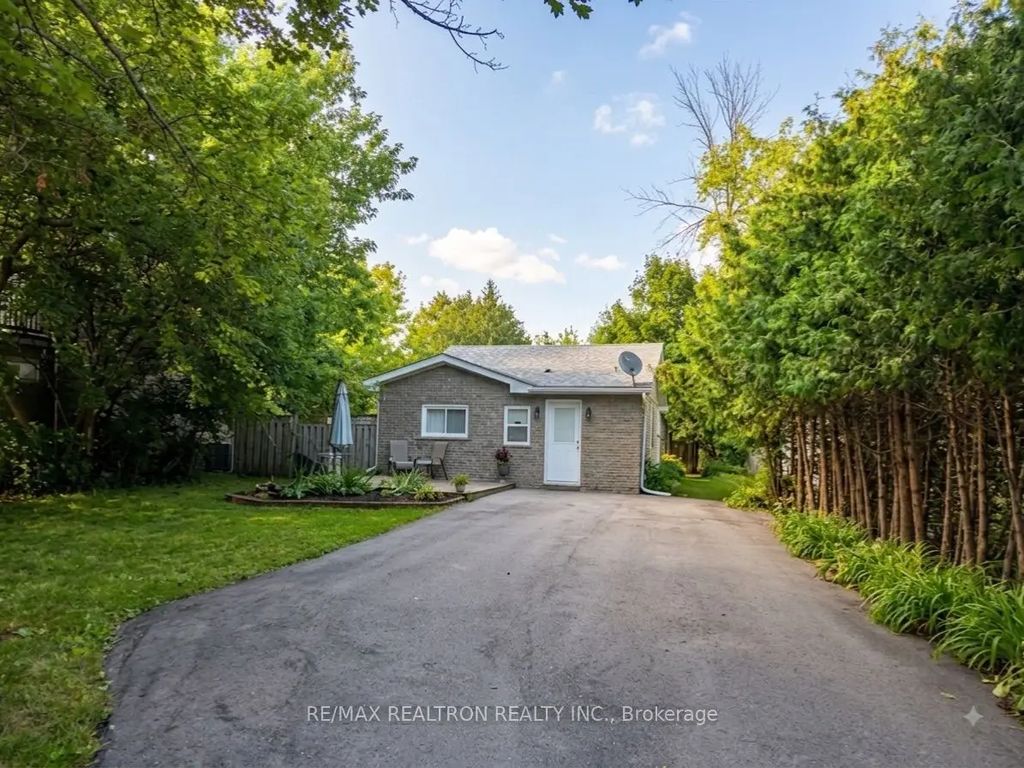 782 Churchill Lane, Georgina