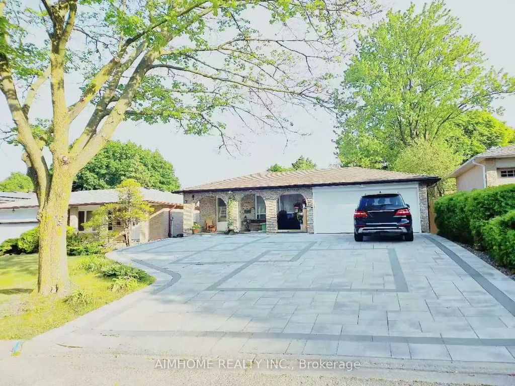 28 Castle Harbour Lane W Basement Apartment, Markham
