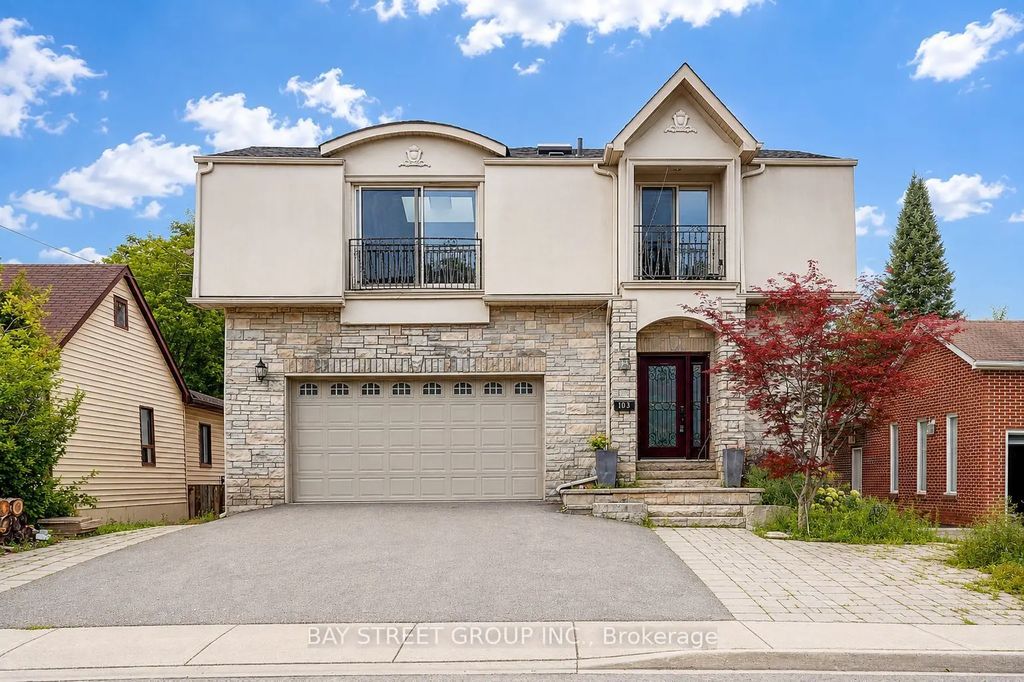 103 Lake Avenue, Richmond Hill