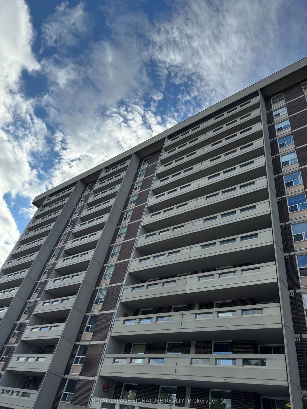 60 Inverlochy Boulevard 1210, Markham