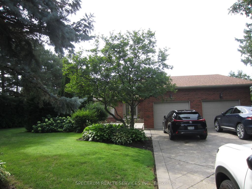 135 Hayhoe Avenue, Vaughan