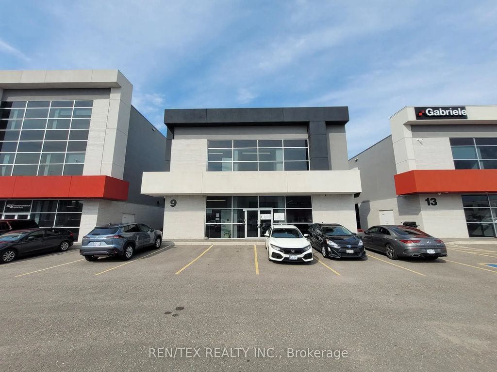 9 Roybridge Gate 2nd Floor, Vaughan
