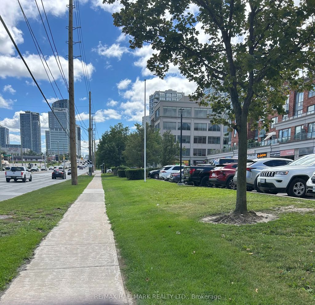 7378 Yonge Street 27b, Vaughan
