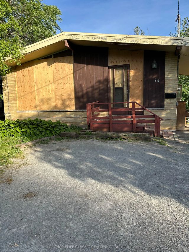 74 Richmond Street, Richmond Hill