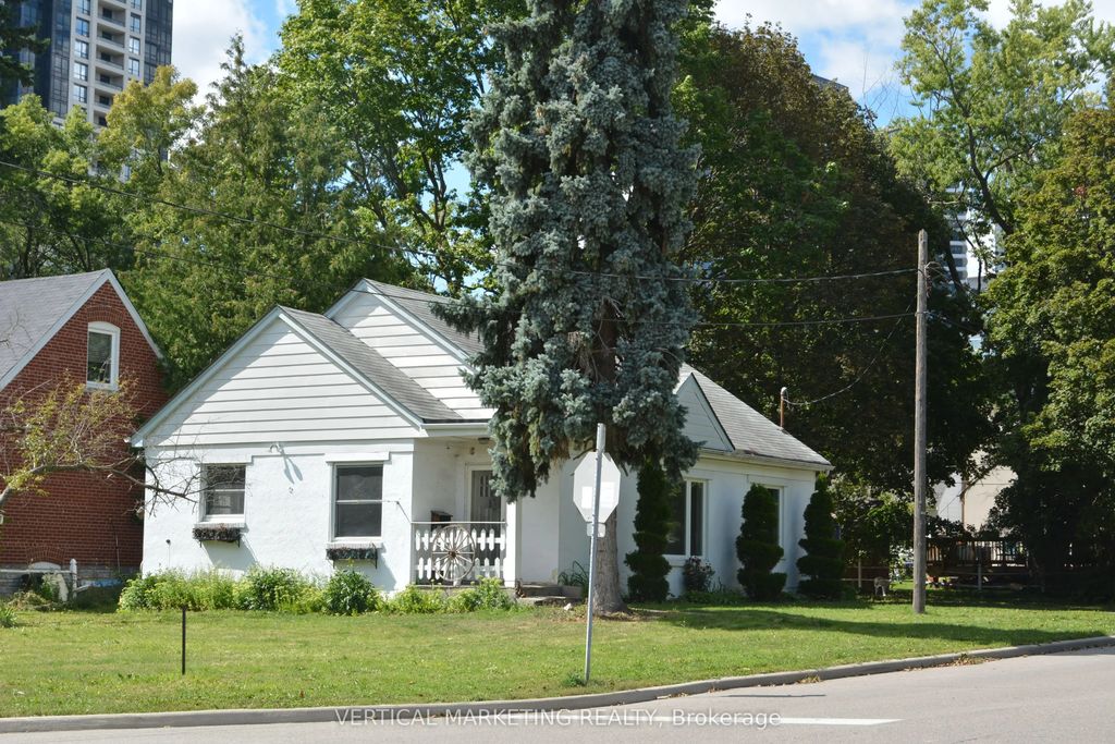 30 Highland Park Boulevard, Markham