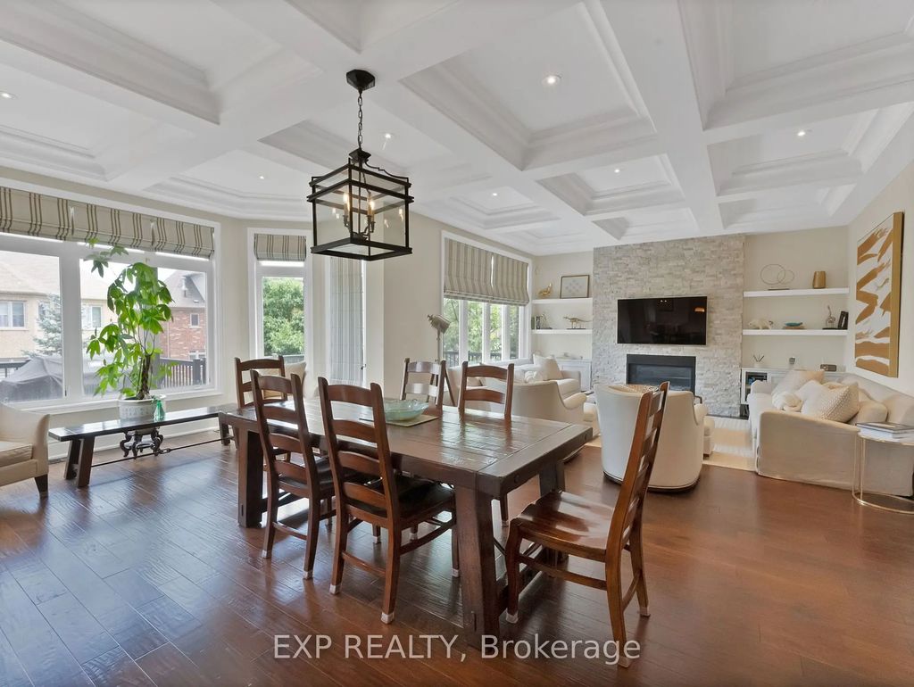85 Royal West Road, Markham
