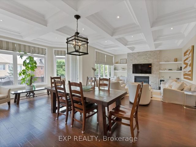 85 Royal West Road, Markham