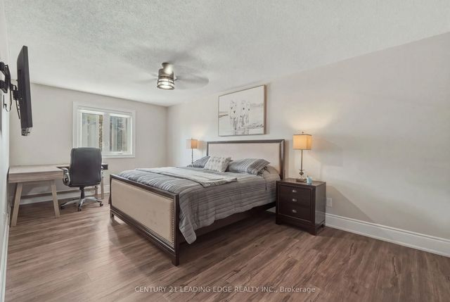 1100 Maclean Street, Innisfil