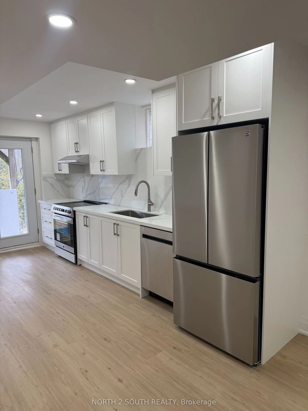 2271 Whitewood Crescent Lower, Innisfil