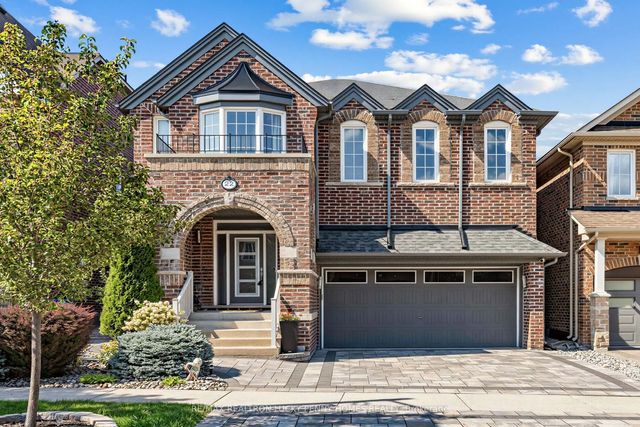 22 Duke Of Cornwall Drive, Markham