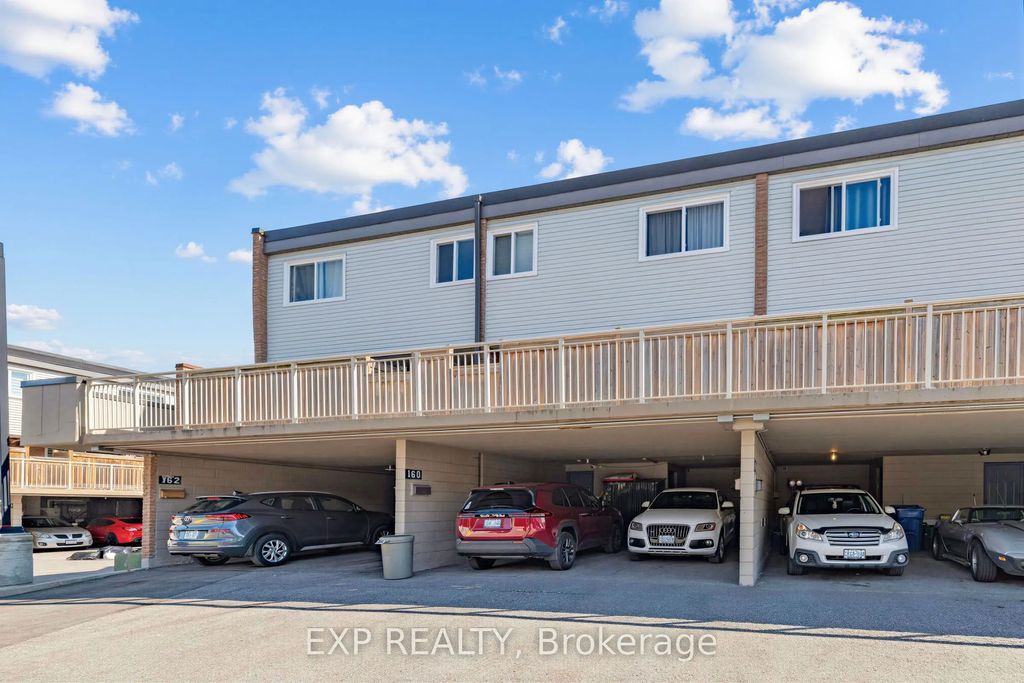 158 Milestone Crescent 58, Aurora