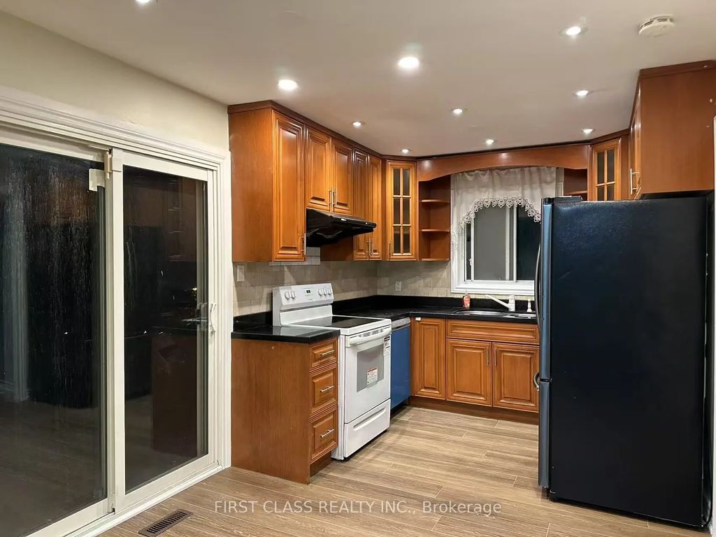 53 Aberfeldy Crescent Main & Second Floor, Markham