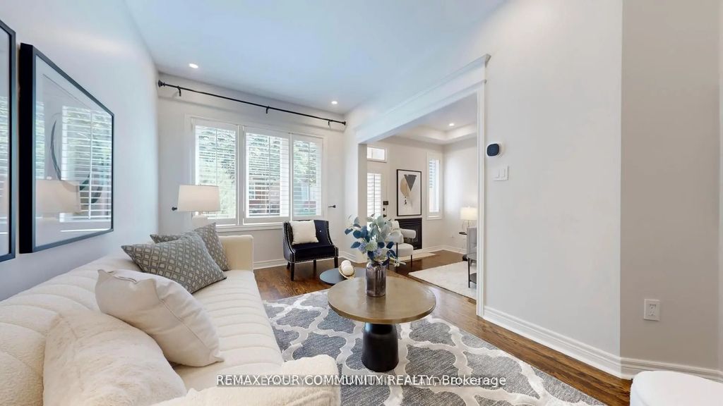 190 Harding Boulevard W 164, Richmond Hill