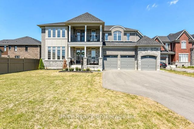 30 Magnolia Avenue N, Adjala-Tosorontio