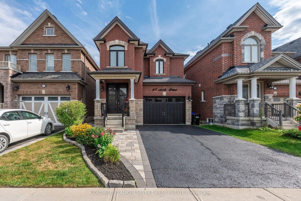 45 Holt Drive, New Tecumseth