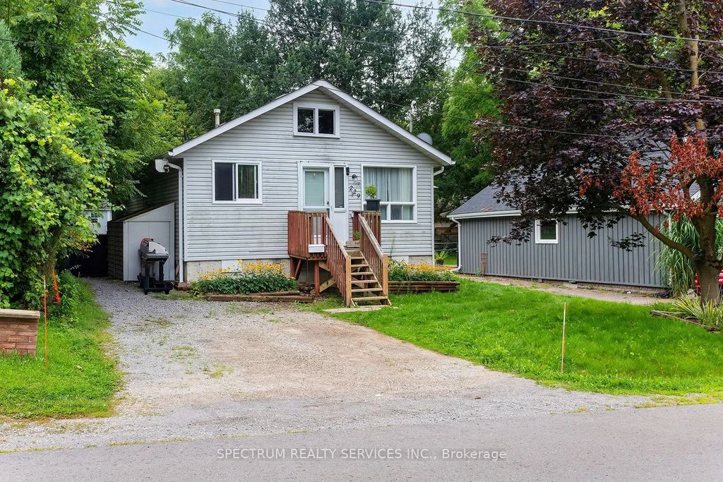 229 Pine Beach Drive, Georgina