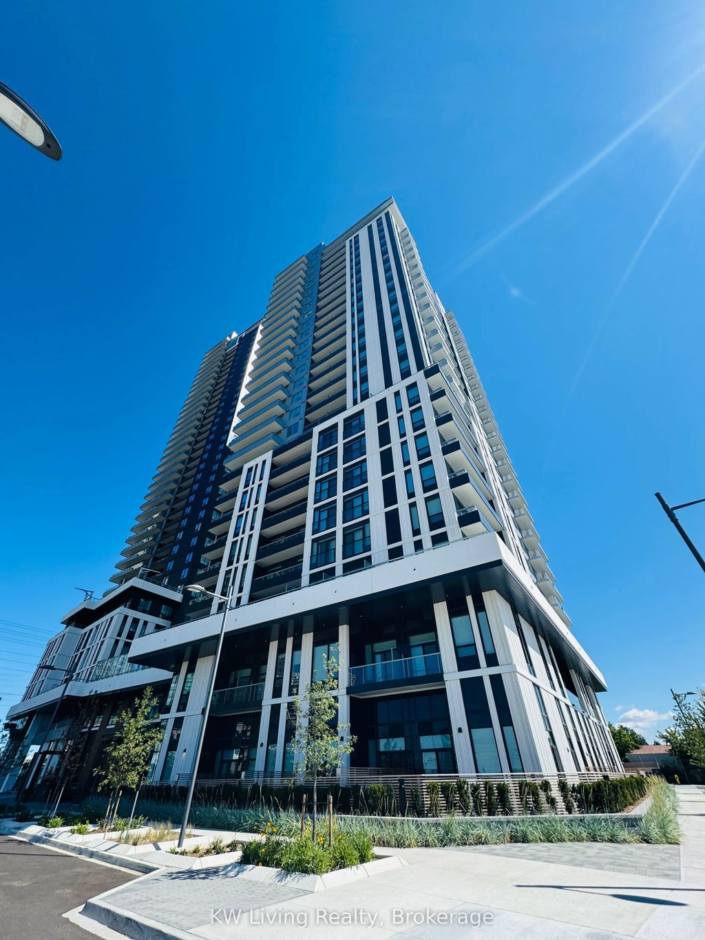 21 Meadowdale Road 1108, Vaughan
