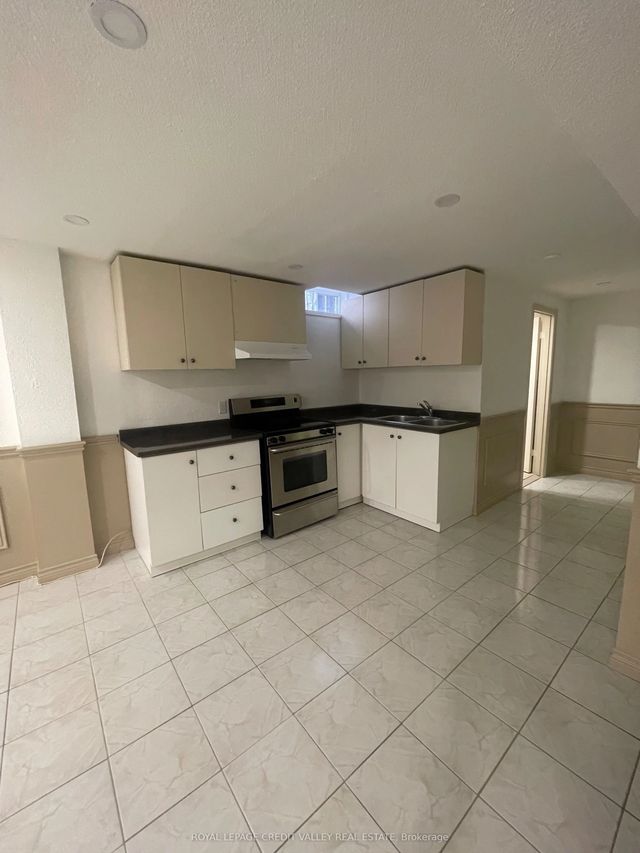 34 Jacana Street, Vaughan
