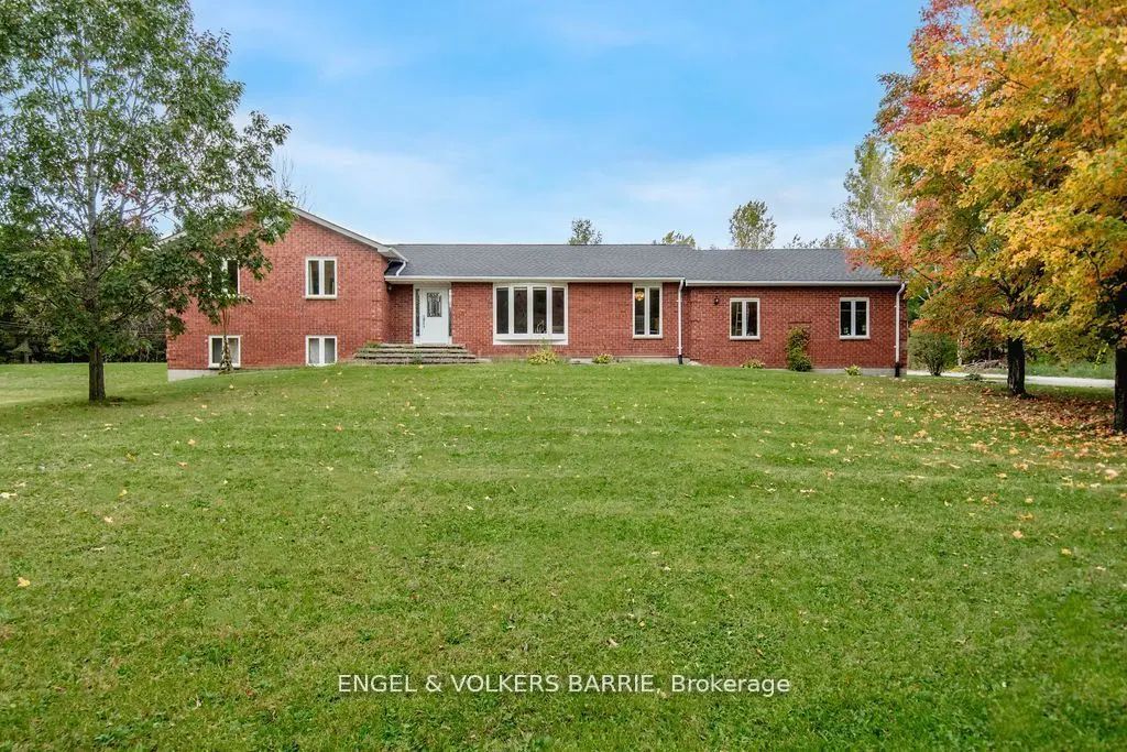 1650 7th Line, Innisfil