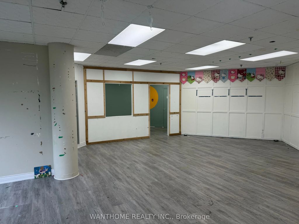 951 Denison Street 24, Markham