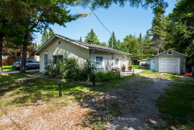 3195 Cowan Avenue, Innisfil