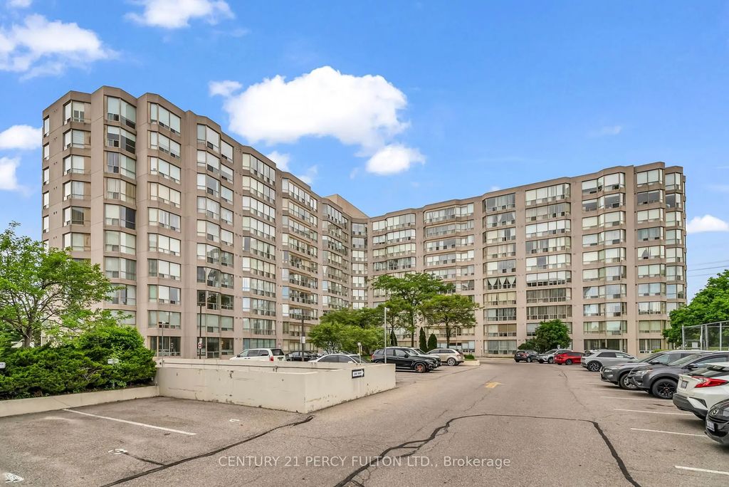 309 Major Mackenzie Avenue 611, Richmond Hill