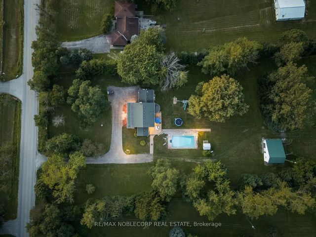 2037 15th Side Road, New Tecumseth
