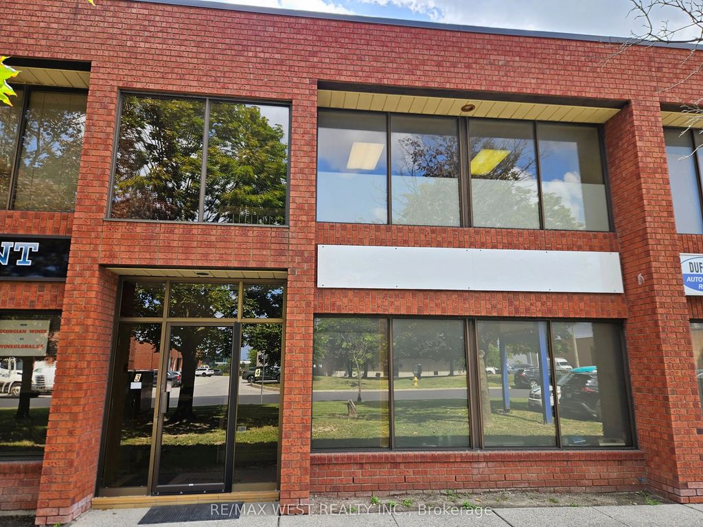 210 Drumlin Circle 4 + 4b, Vaughan