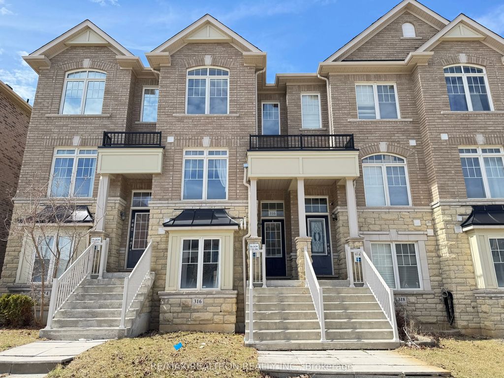 316 Delray Drive, Markham