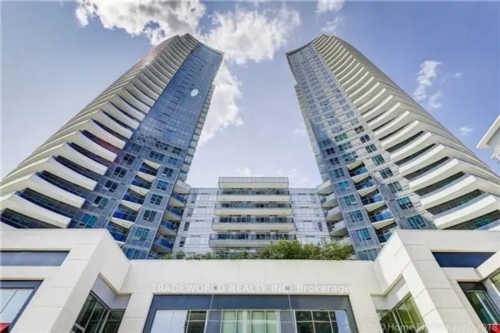 7171 Yonge Street #901, Markham